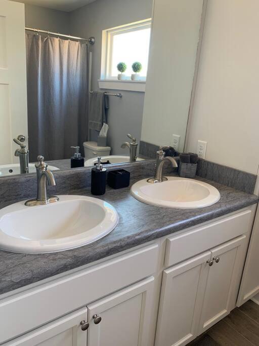 Newly Built Townhome Close To The Asheville Sites Candler Kültér fotó